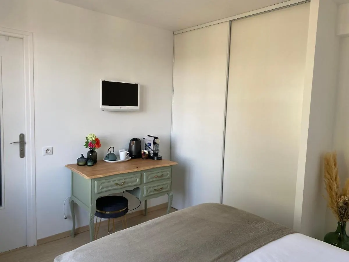 Homestay Montagnards Apartment Ceyrat France